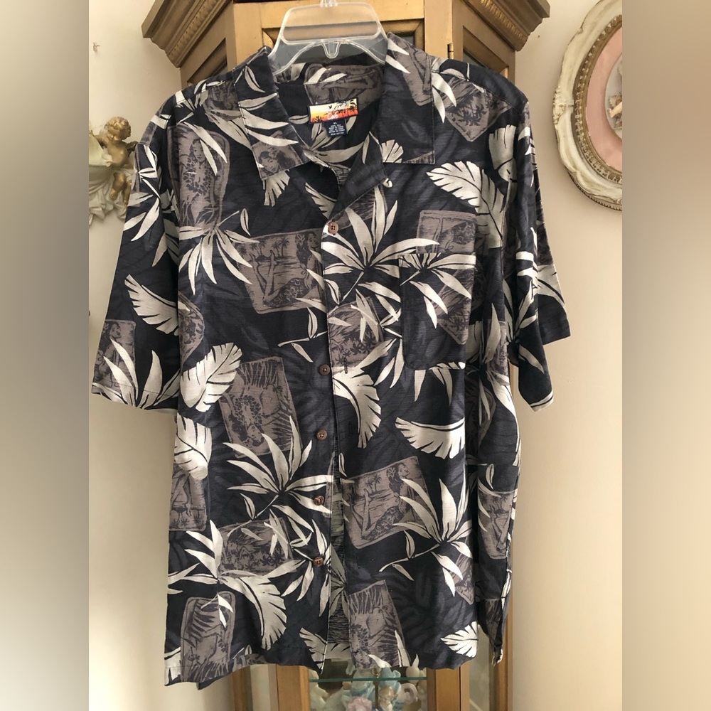 Havan Jack excellent condition black/gray Hawaiian shirt size XL